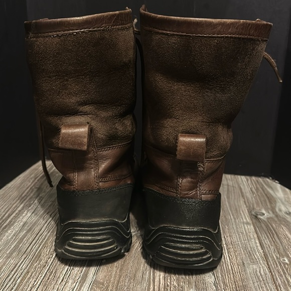 Ugg Australia leather boots size 10 - Picture 9 of 15